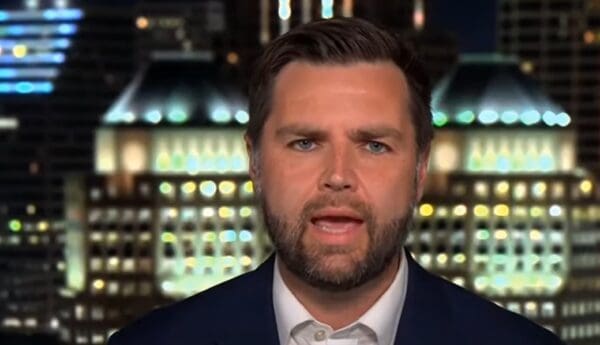 Fox News intentó que JD Vance se disculpara con los estadounidenses sin hijos y fue un desastre