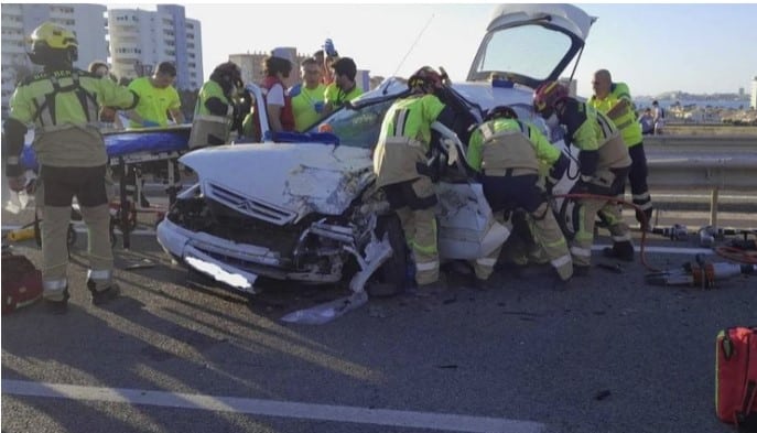 Dos ancianos mueren en la autopista de La Manga