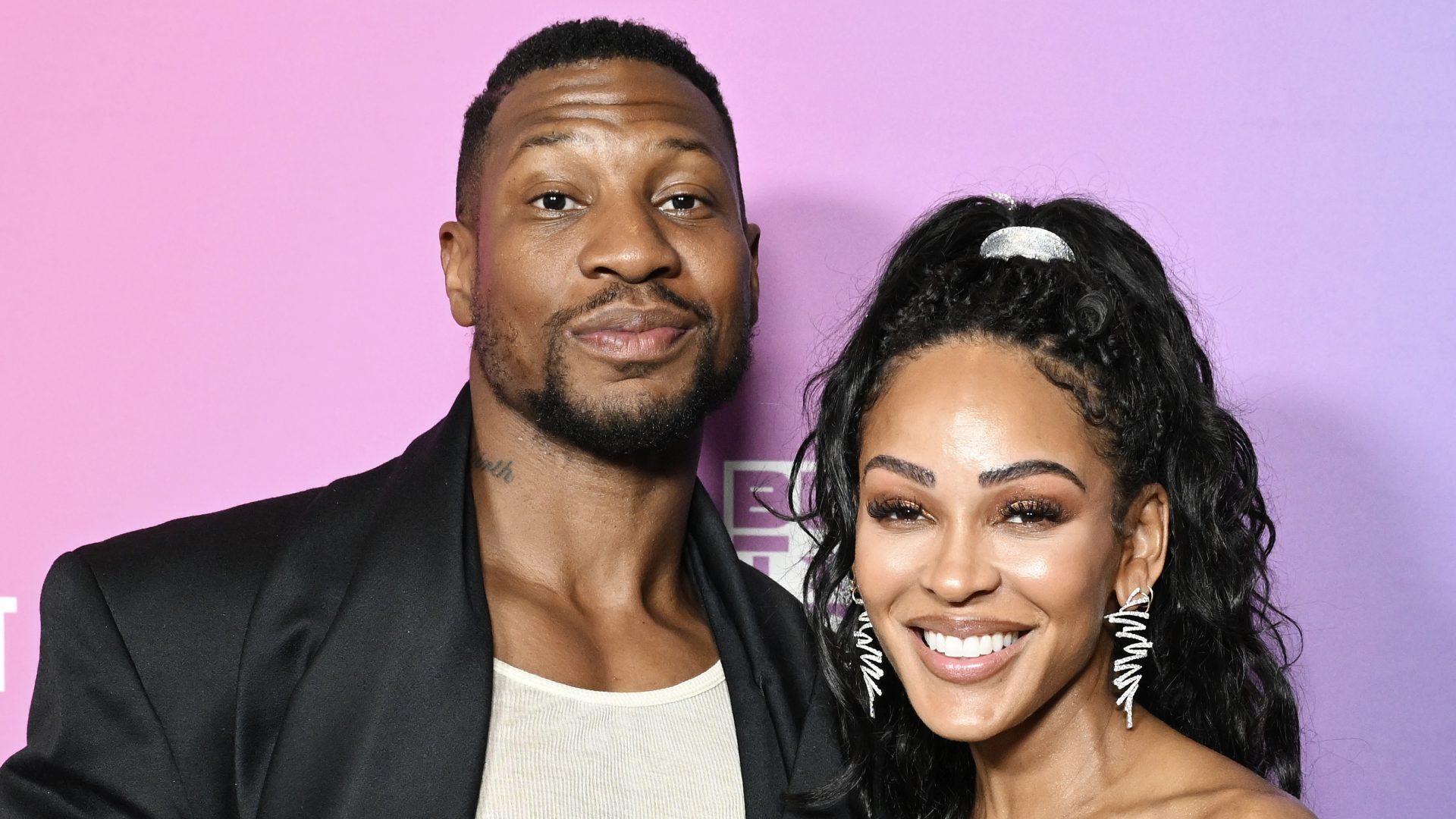 Meagan Good ignoró el consejo de esperar para salir con Jonathan Majors