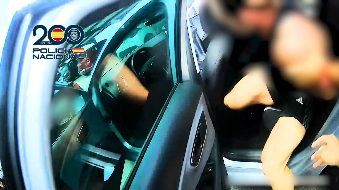 Identifican a jefe de banda fugitivo pese a disfrazado