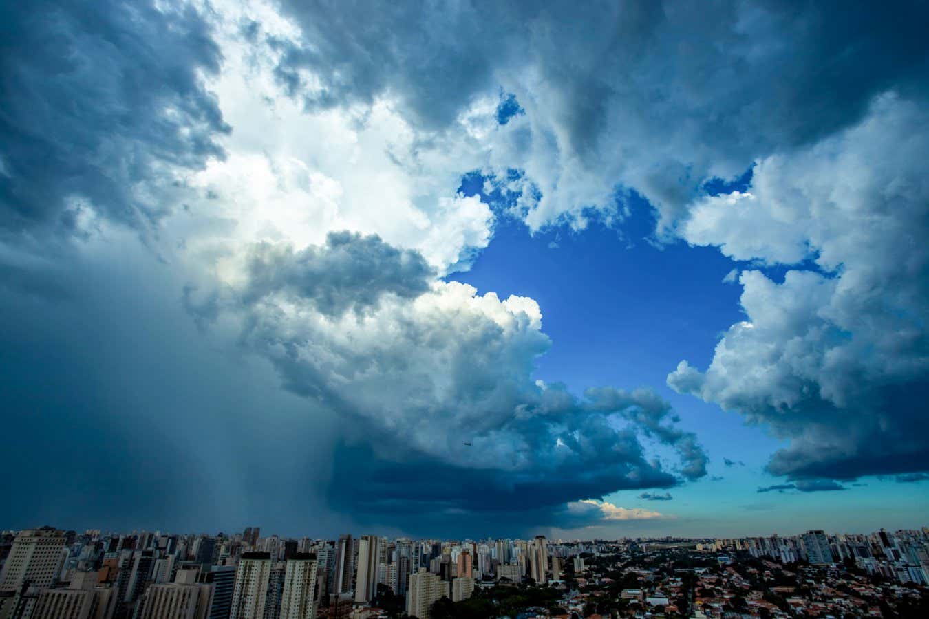 Google AI reduce la potencia informática necesaria para las previsiones meteorológicas