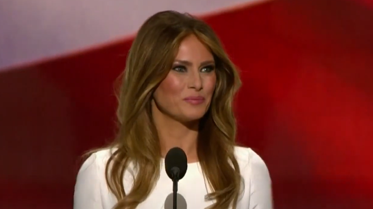 Melania Trump ofrece una respuesta contundente al intento de asesinato: “Miren más allá del rojo y el azul”