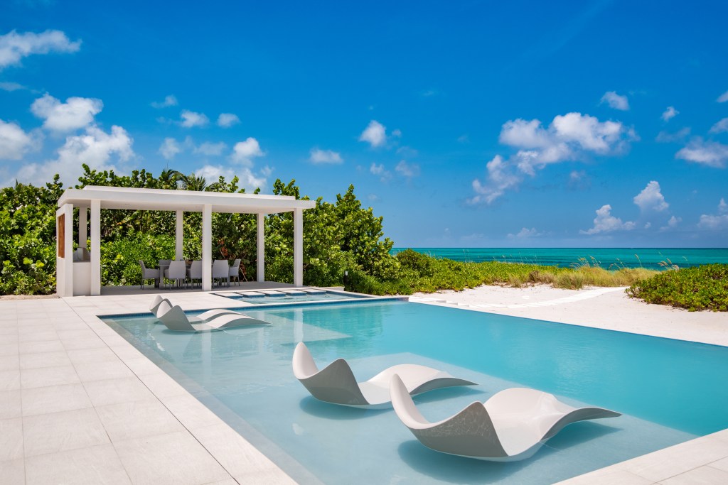 Resorts Grace Bay en Islas Turcas y Caicos: información, reserva online