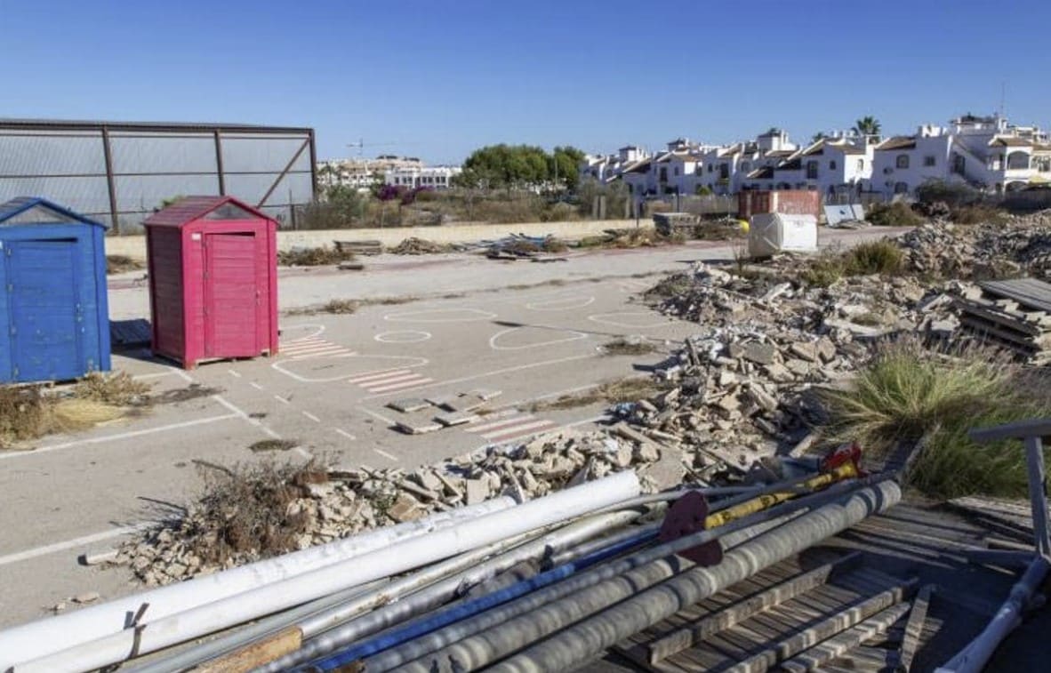 La preparación de una parcela escolar provisional costará a Orihuela 178.000 euros
