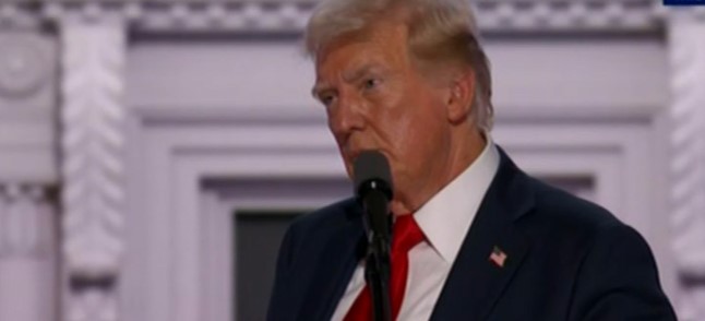 Trump demuestra que aún no es apto para el cargo con un desastroso discurso de aceptación