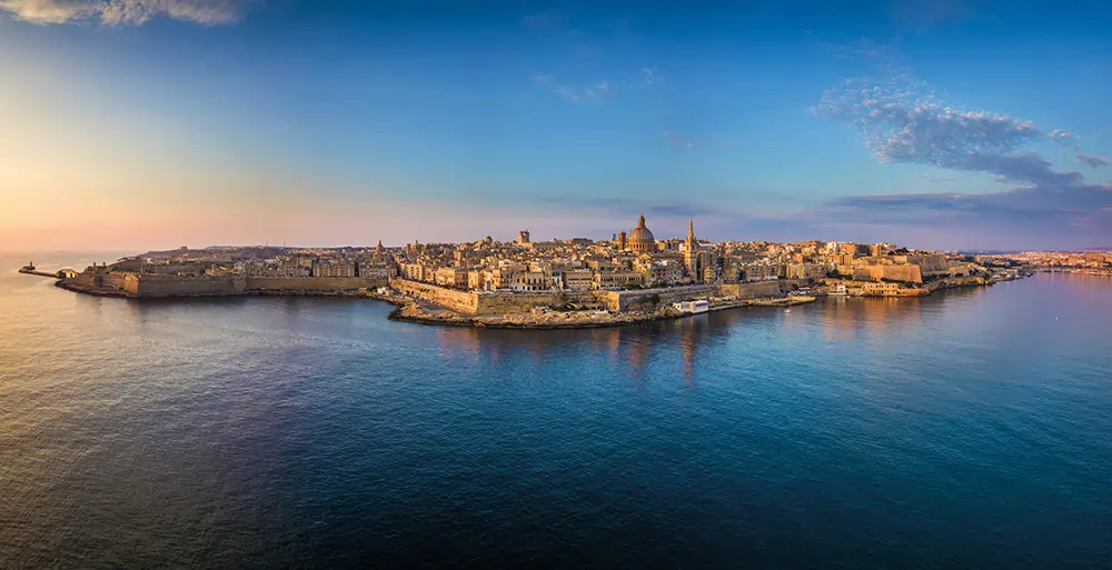 Brilla con los mejores en Malta