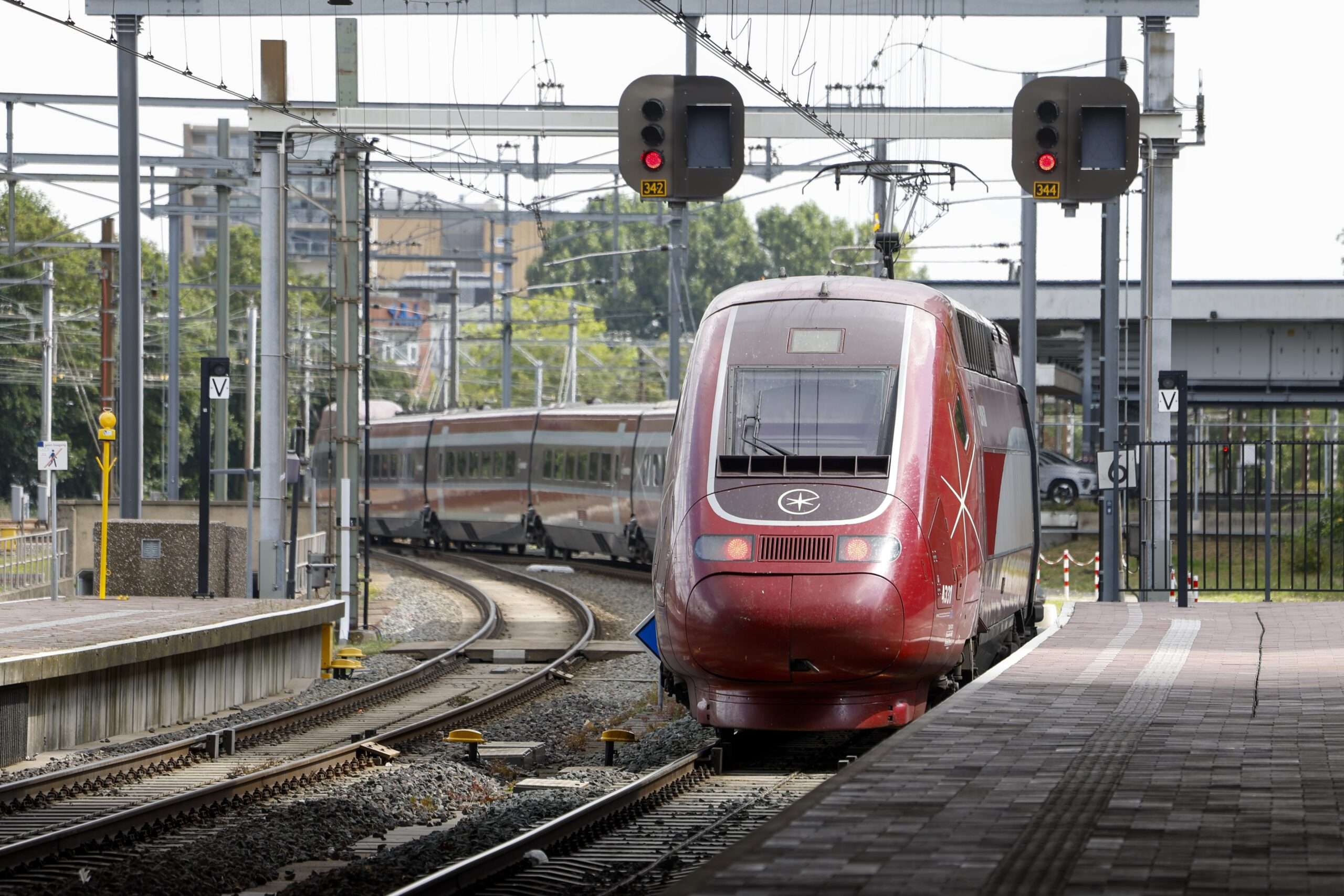 Los ataques a la infraestructura de Francia ponen de relieve la vulnerabilidad del mundo moderno