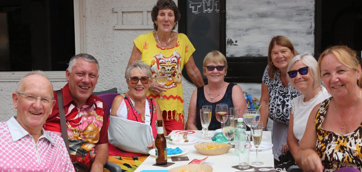 Age Concern recoge material escolar para los niños necesitados de Benalmádena « Euro Weekly News