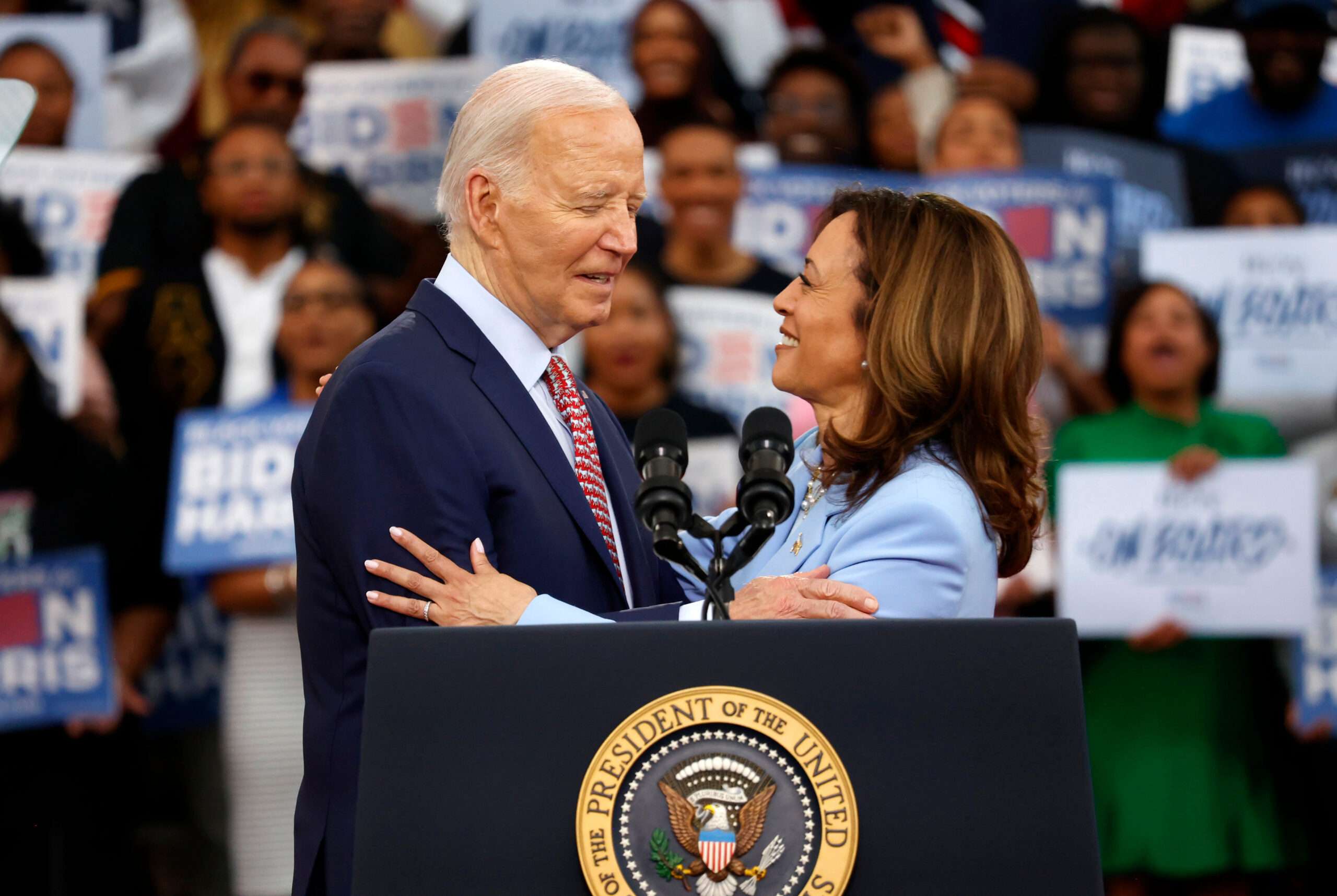 Incluso después de la sustitución de Harris por Biden, la carrera presidencial sigue siendo una porquería