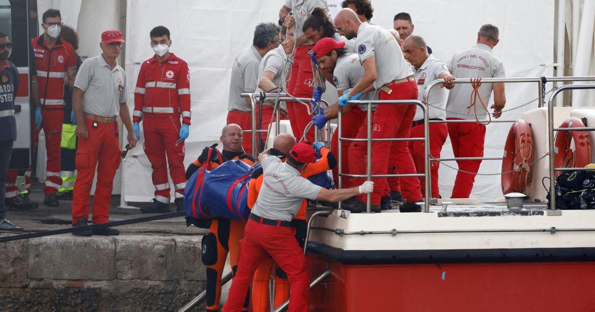 El desastre ha desconcertado a los expertos navales.