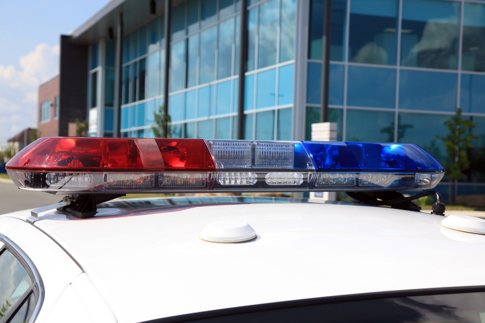 Una madre de Florida atropella a su hija de 12 años en la escuela