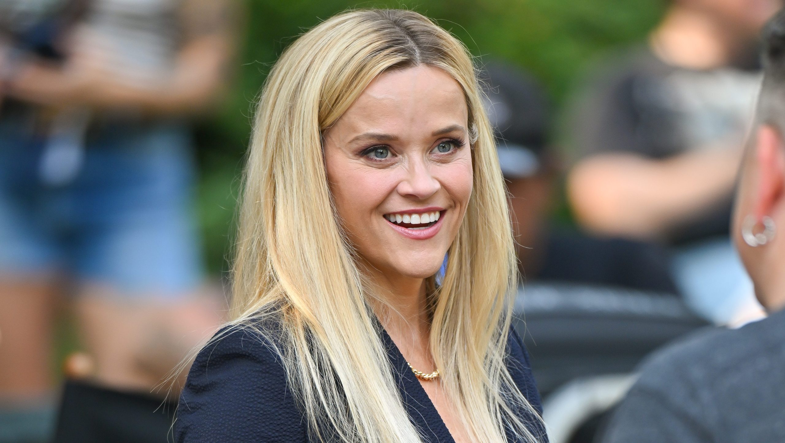 Reese Witherspoon se toma las cosas con calma con su “amigo” Oliver Haarmann – Hollywood Life