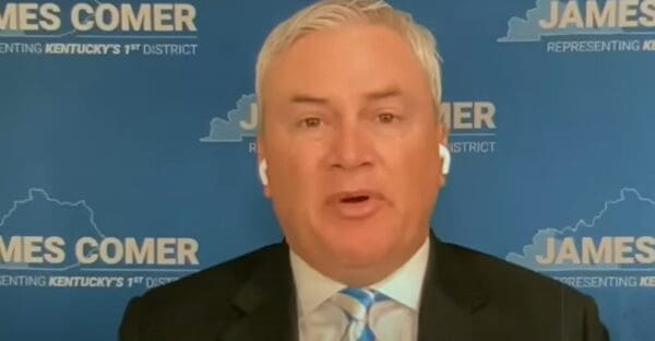 Los republicanos se desploman mientras James Comer se derrumba en Fox News