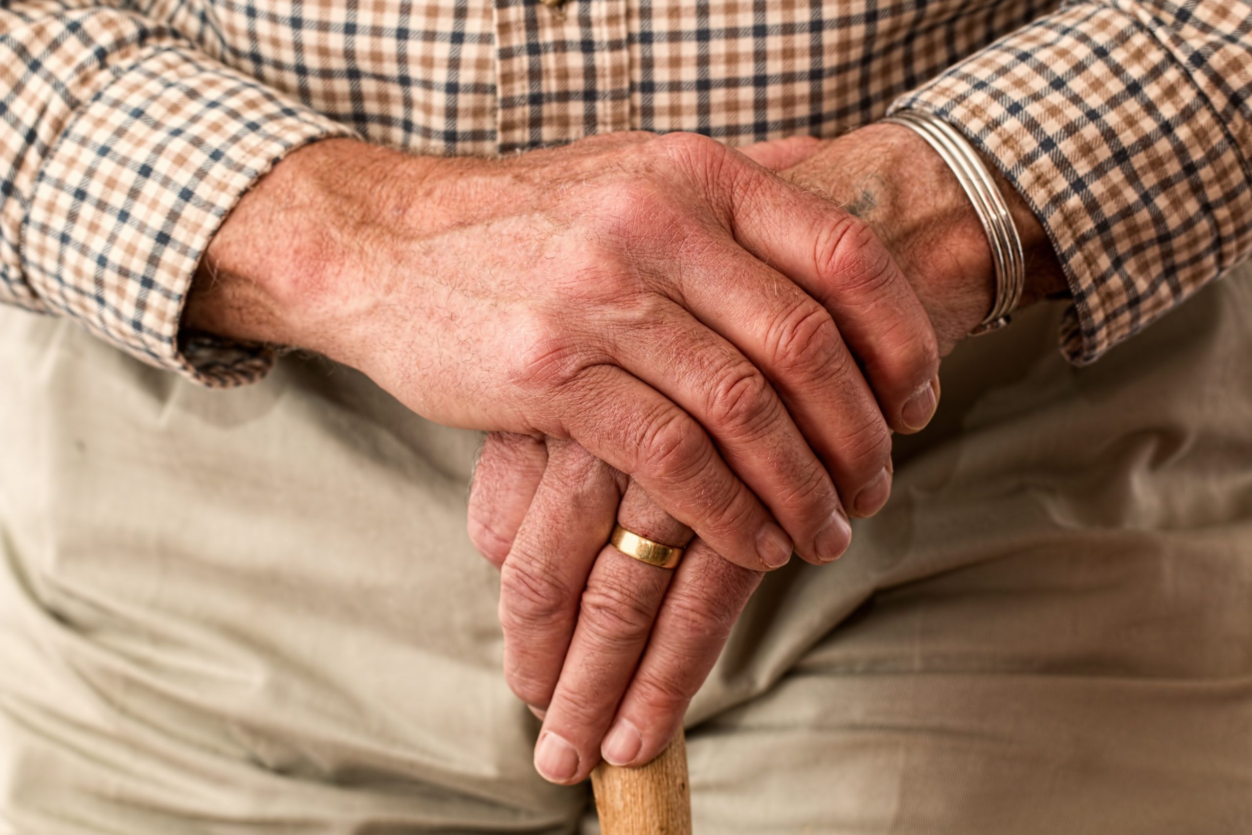 Un hombre en España pierde su pensión tras trabajar 46 años por este error