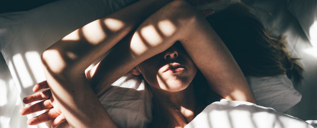 Soñadores lúcidos condujeron coches virtuales mientras dormían en un experimento increíble: ScienceAlert