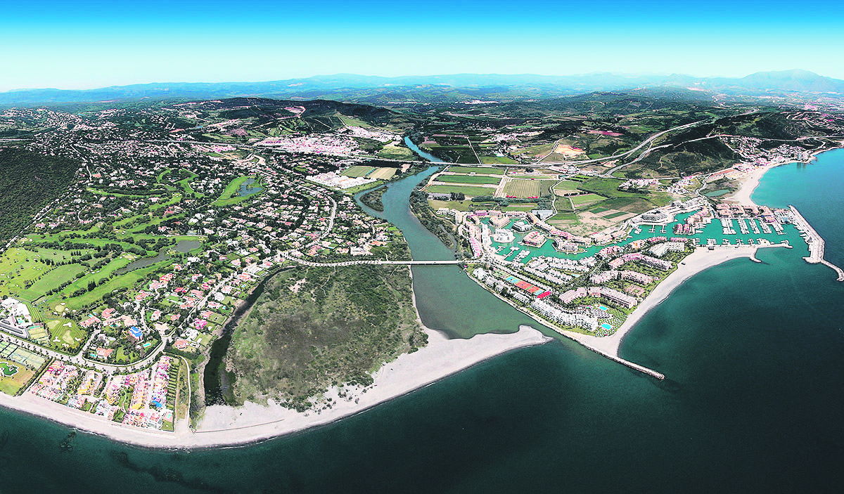 Oasis de calma: Sotogrande, antiguamente una tierra de cultivo, ha florecido hasta convertirse en el mayor desarrollo residencial privado de Andalucía