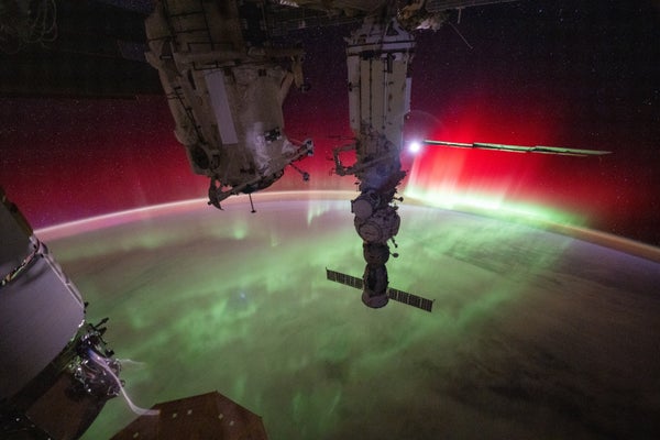Déjalo todo y mira este impresionante vídeo de la aurora boreal desde la estación espacial ahora