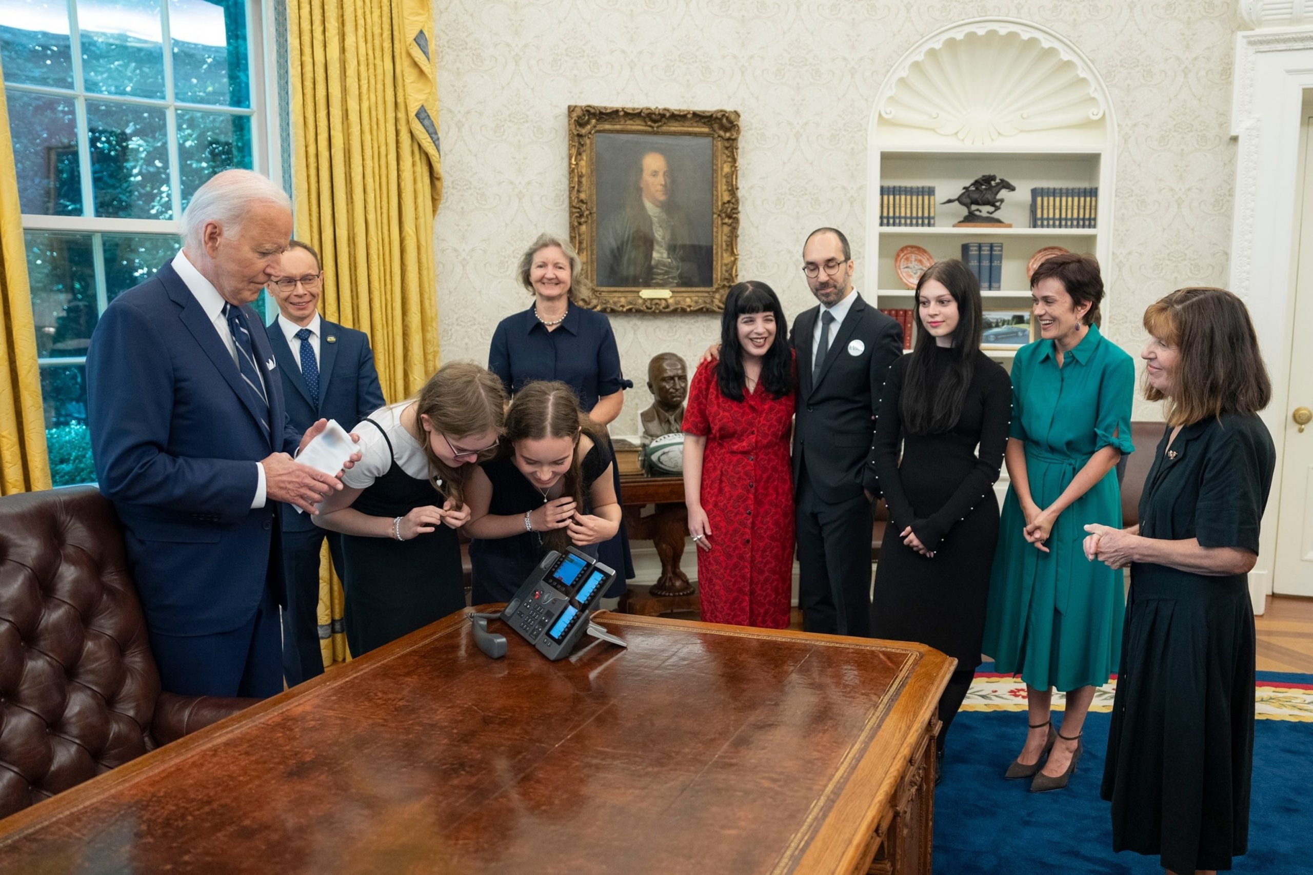 El exitoso intercambio de prisioneros de Biden: el papel de la OTAN frente al rechazo de Trump a sus aliados