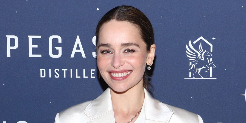 ¡Emilia Clark protagonizará la serie de televisión de Peacock ‘PONIES’!