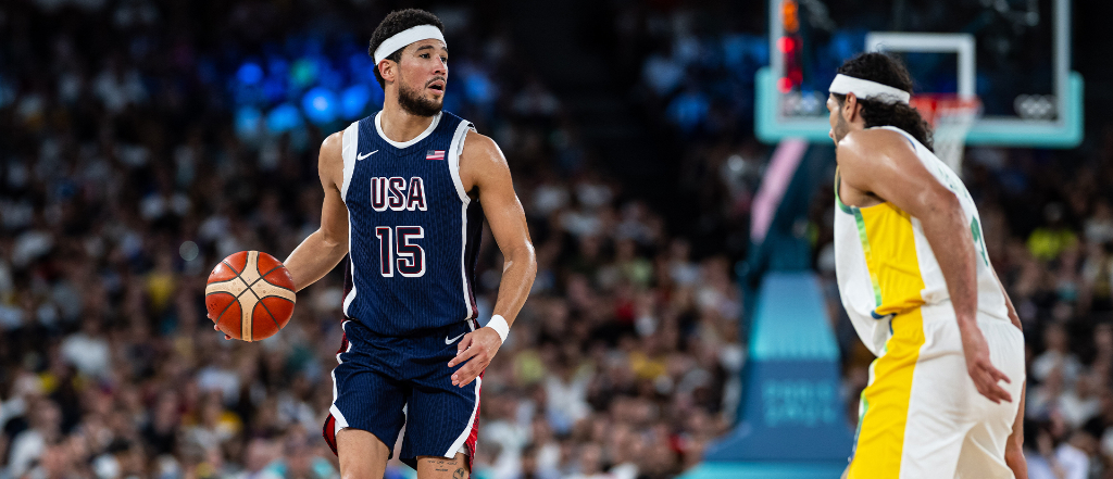 El equipo de Estados Unidos dominó a Brasil y ganó la revancha en semifinales olímpicas con Serbia