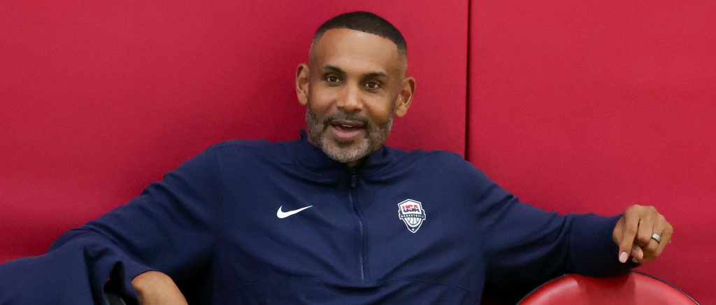 Informe: ESPN tiene a Grant Hill y Jay Bilas en su lista para unirse a su stand principal de la NBA