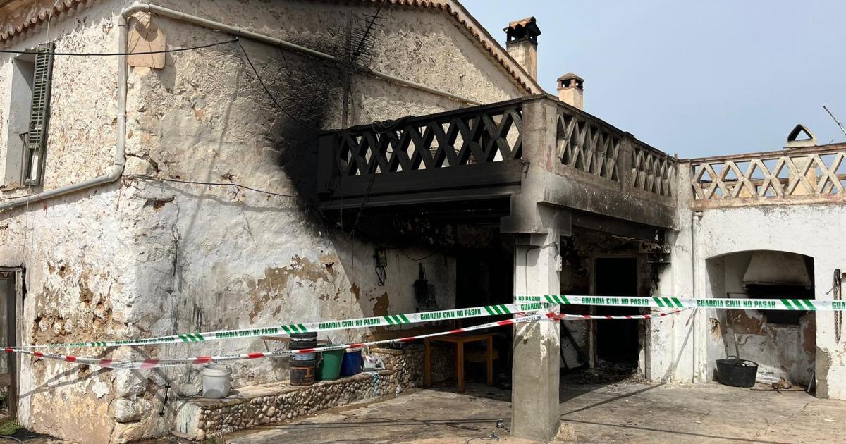 Muere un hombre tras un incendio en una casa de Andratx