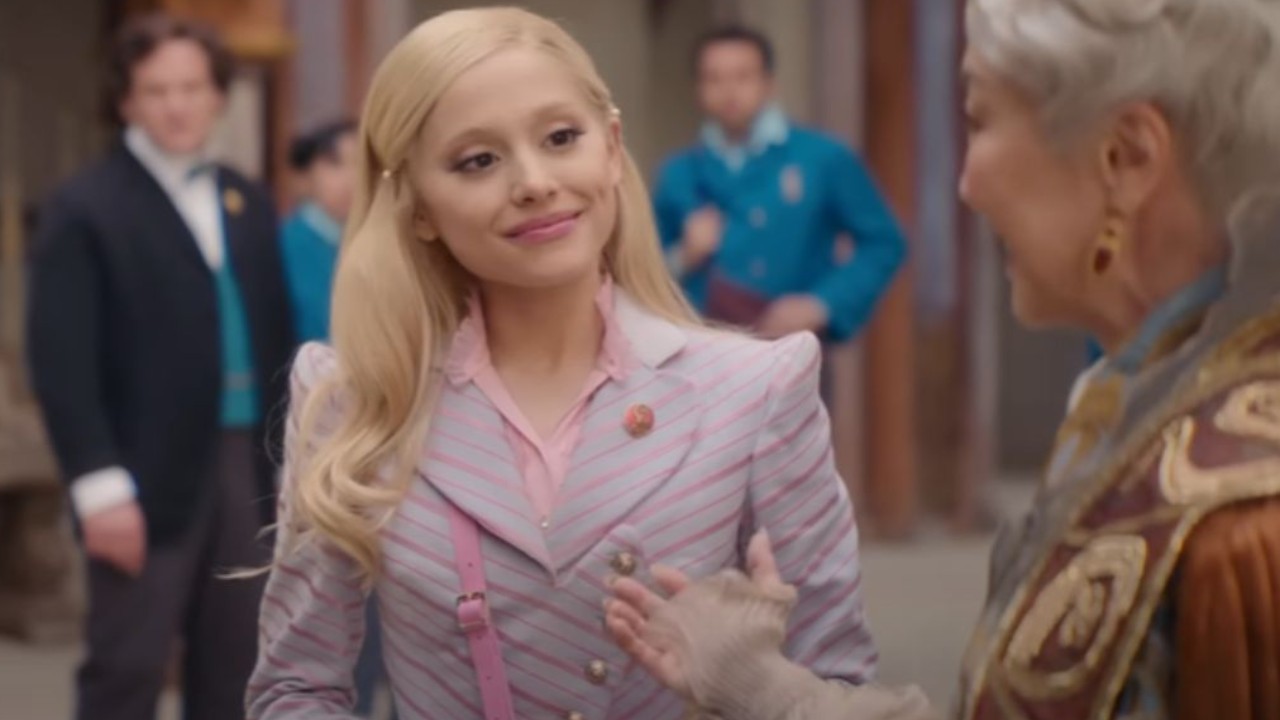 ¿El supuesto novio de Ariana Grande, Ethan Slater, se divorció oficialmente de su esposa Lilly Jay?