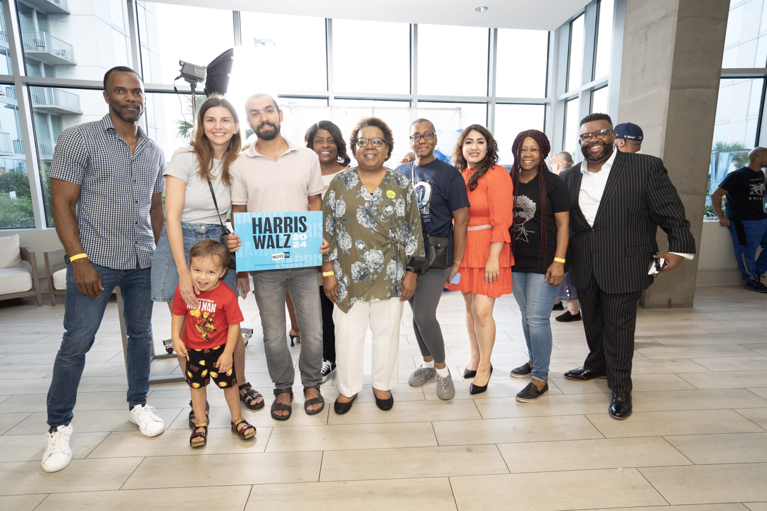 Cómo organizar una fiesta para ver el debate de MoveOn