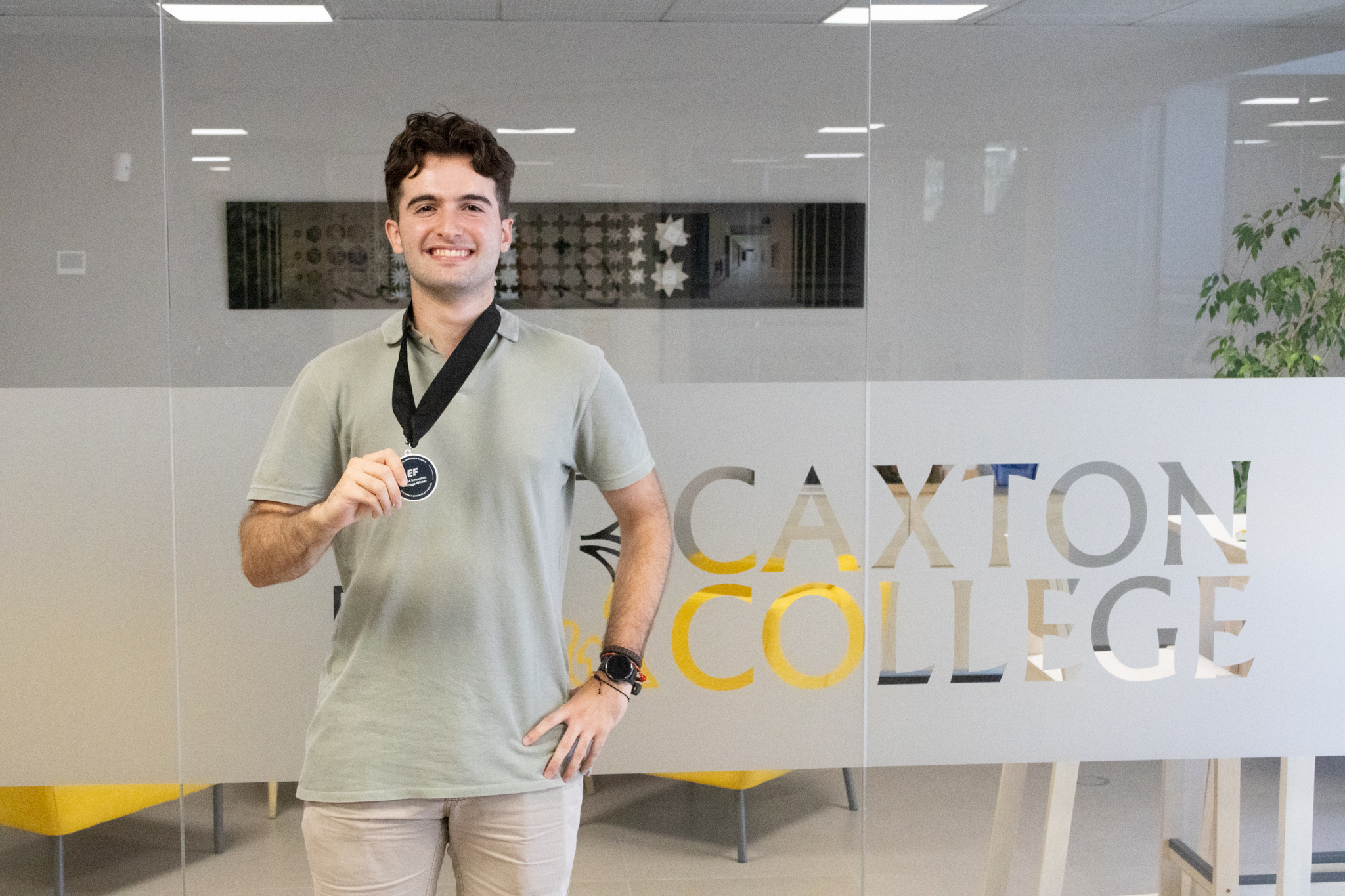Yago Prat, estudiante del Caxton College: ‘Me gusta resolver problemas reales’