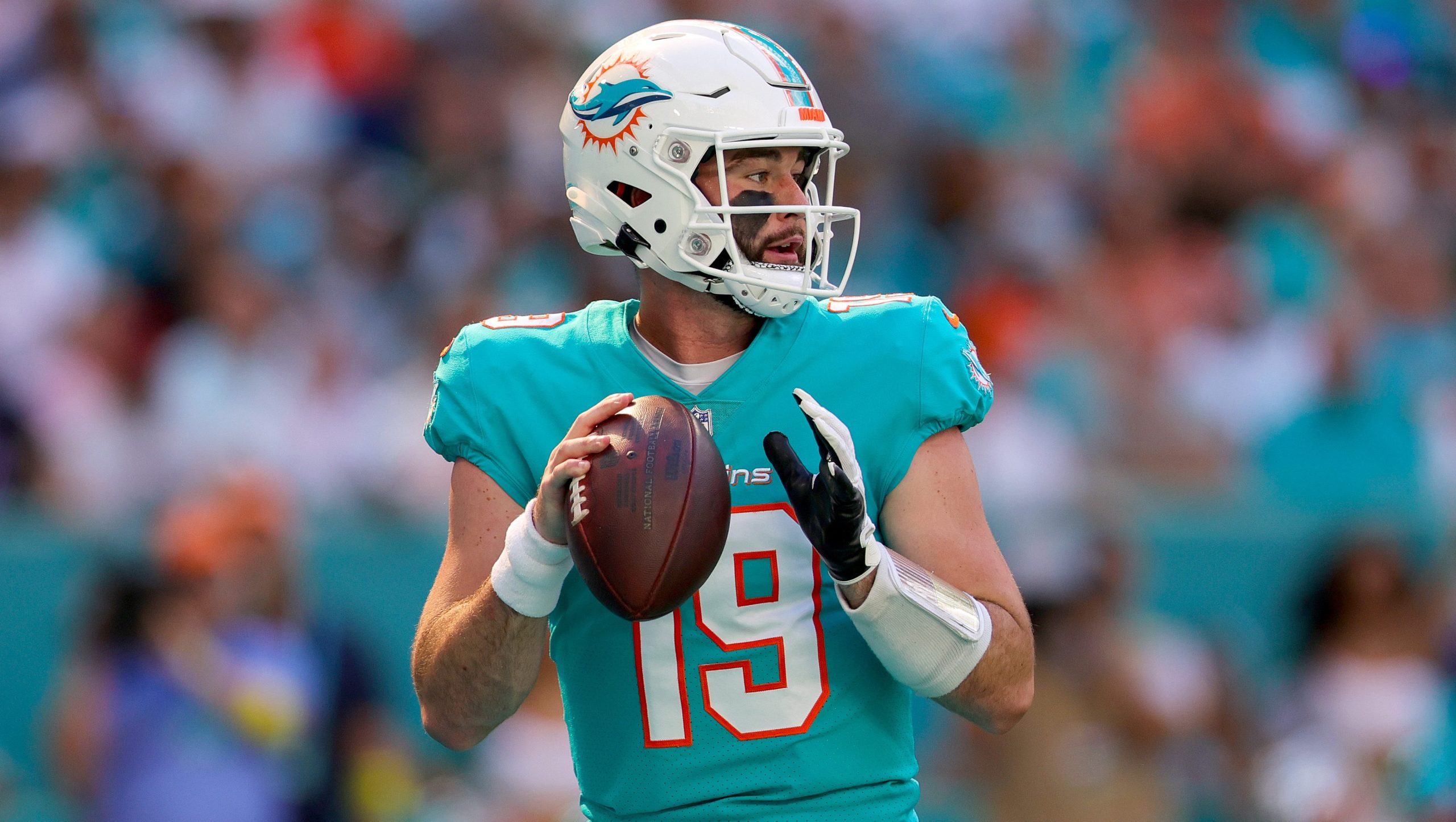 ¿Quién es Skylar Thompson? Cinco cosas sobre el jugador suplente de los Dolphins – Hollywood Life