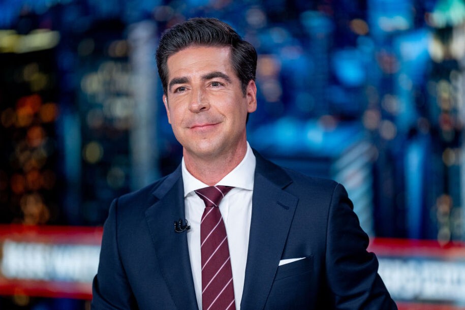 En una diatriba contra Tim Walz, el presentador de Fox resucita una extraña prueba de masculinidad