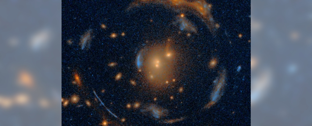 Esta increíble distorsión es como una lupa que nos muestra el espacio profundo: ScienceAlert