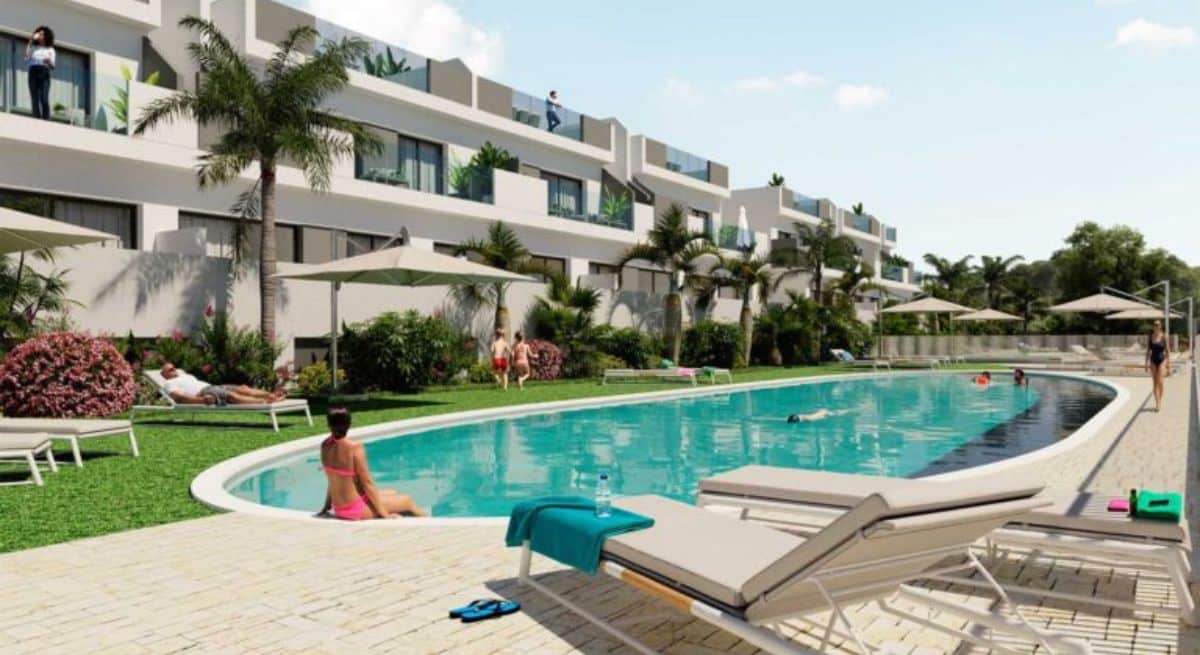 Torrevieja destina más de medio millón de euros de dinero público a la promoción inmobiliaria