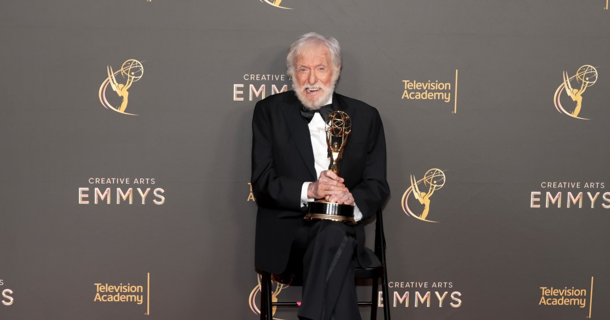 Dick Van Dyke está ‘buscando trabajo’ antes de su 99 cumpleaños