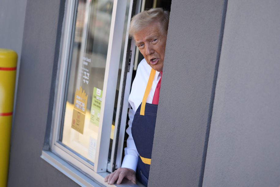 La sesión fotográfica falsa de Trump y por qué ‘las mujeres’ no lo aman