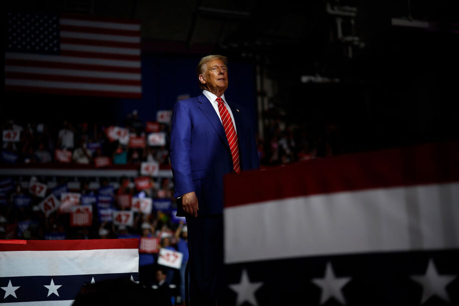 Un peligroso doble rasero sobre Trump, además de la historia más grande de WTF que escucharás esta semana
