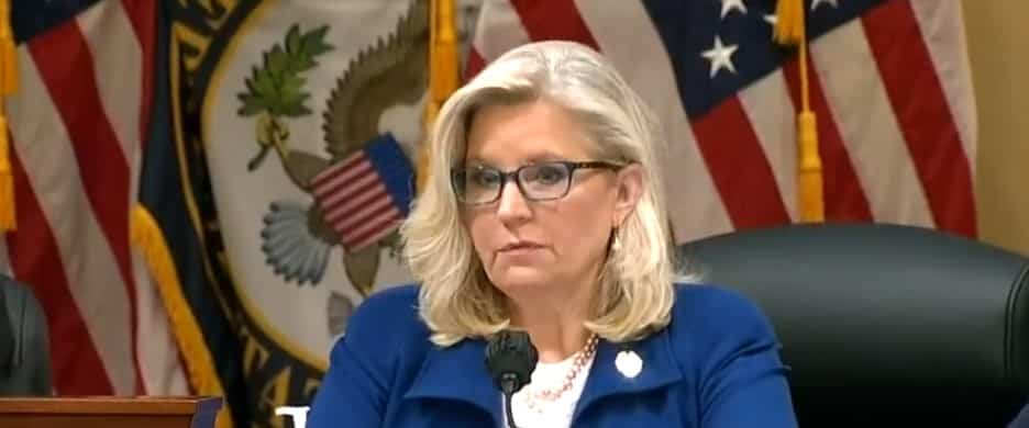 Liz Cheney critica a los republicanos que defienden el fascismo de Trump