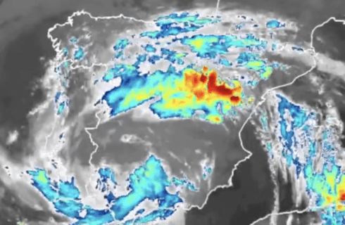 ¿Qué es una DANA? El fenómeno meteorológico detrás de las mortíferas inundaciones de esta semana en España
