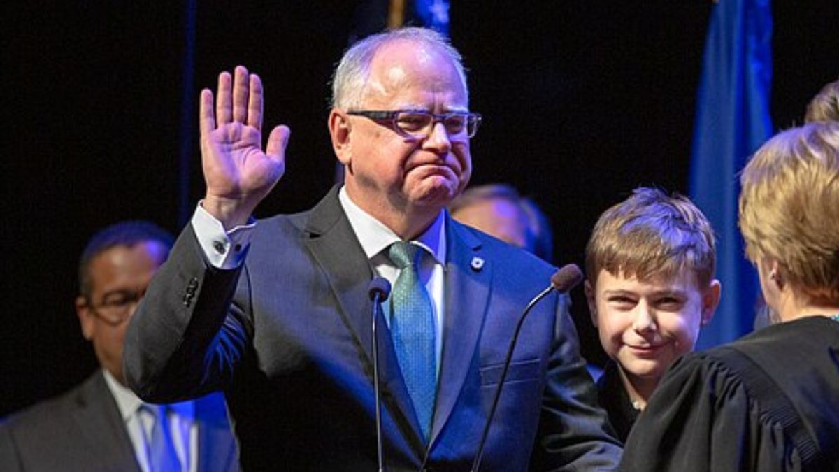 Minnesota de Walz ocupó el último lugar en política fiscal entre los 50 estados