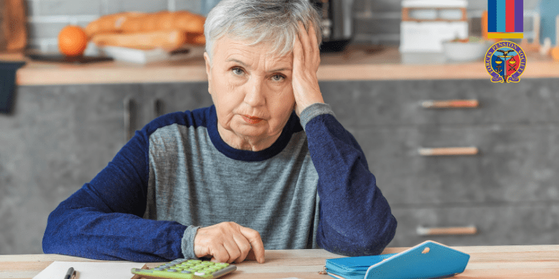 A miles de pensionistas estatales del Reino Unido se les deben miles de libras