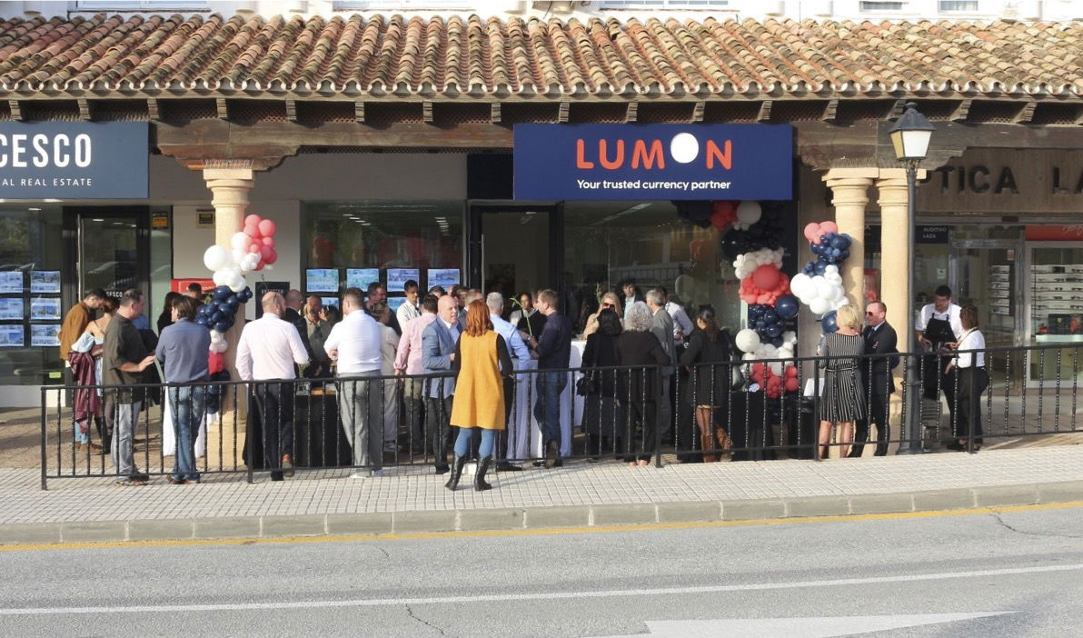 Socio monetario de confianza, Lumon en La Cala « Euro Weekly News