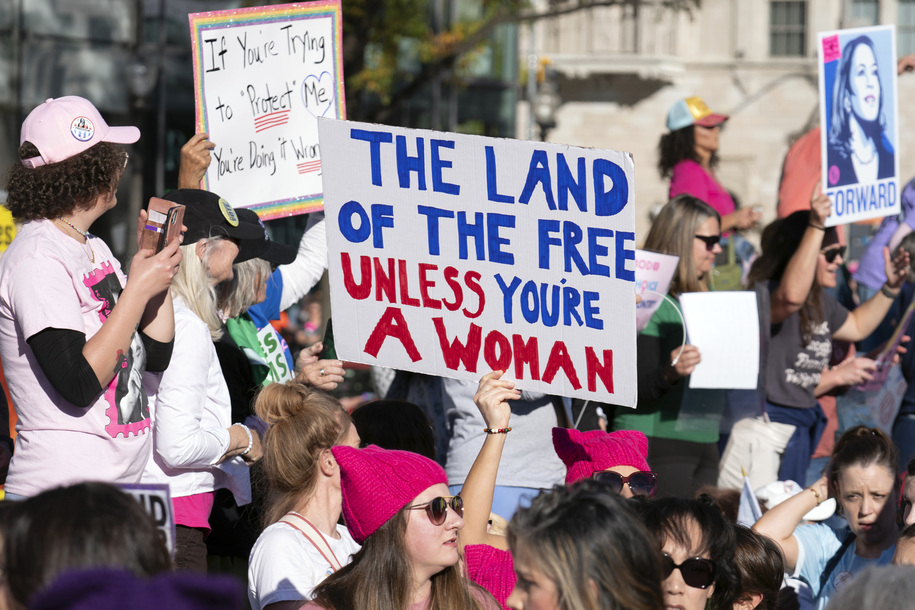 El manual de resistencia de Trump de 2017 ya está disponible. La organización comunitaria está en