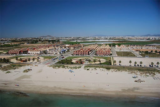 El Ayuntamiento aprueba el complejo de apartamentos turísticos en Pilar de la Horadada