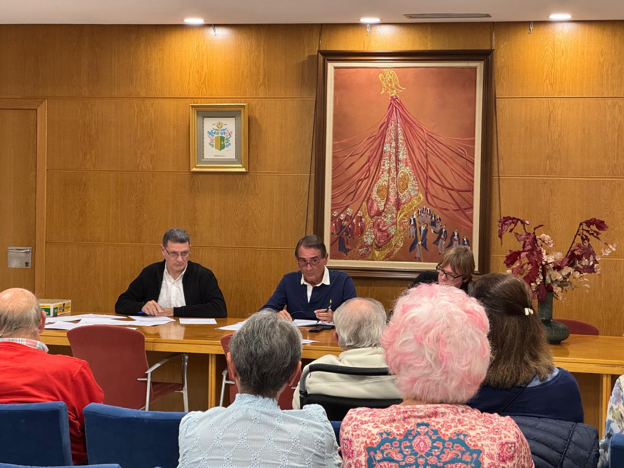 Los residentes de la costa de Orihuela están cada vez más frustrados