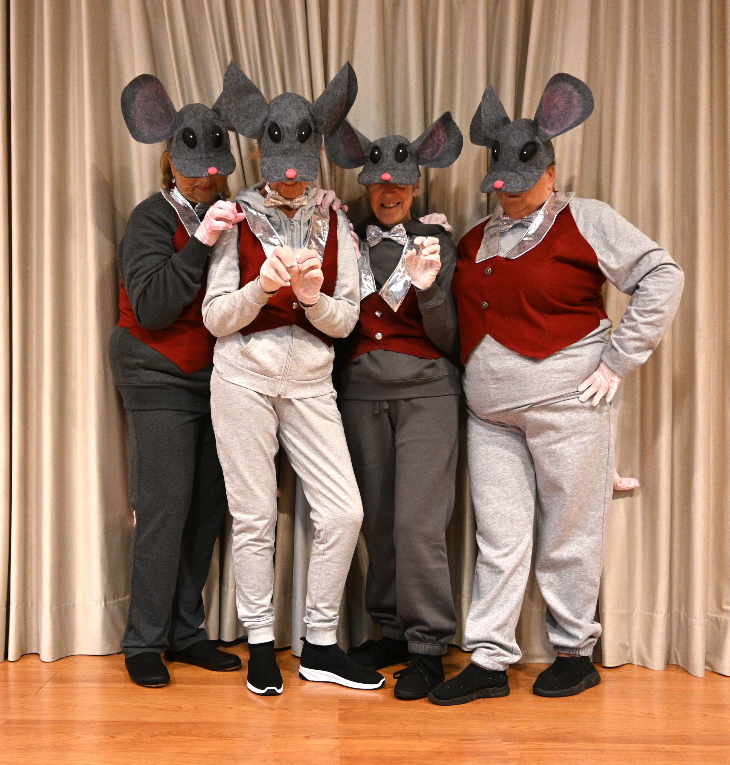 ¡ESTÁ EMPIEZA A PARECER MUCHO NAVIDAD!