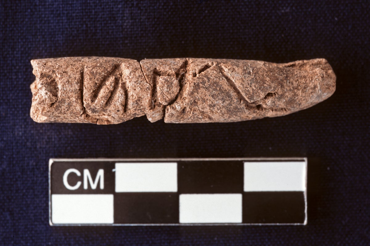 Descubierto el alfabeto más antiguo del mundo | Científico americano
