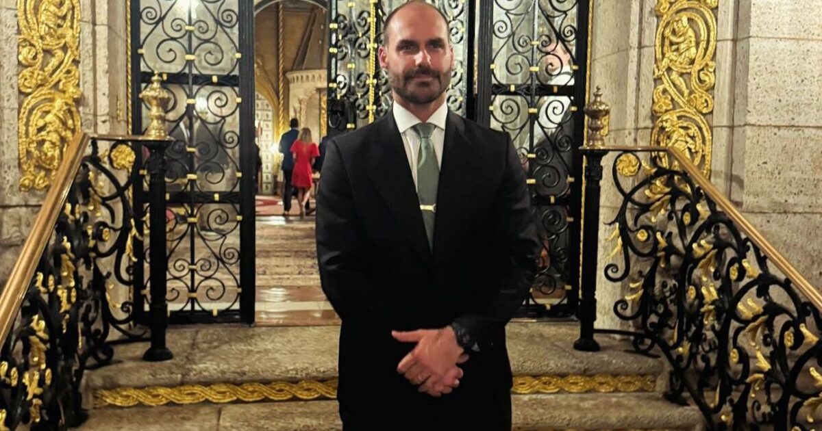 Apoyo brasileño: Hijo del expresidente Jair Bolsonaro viaja a Florida para apoyar a Trump | El experto en puerta de enlace