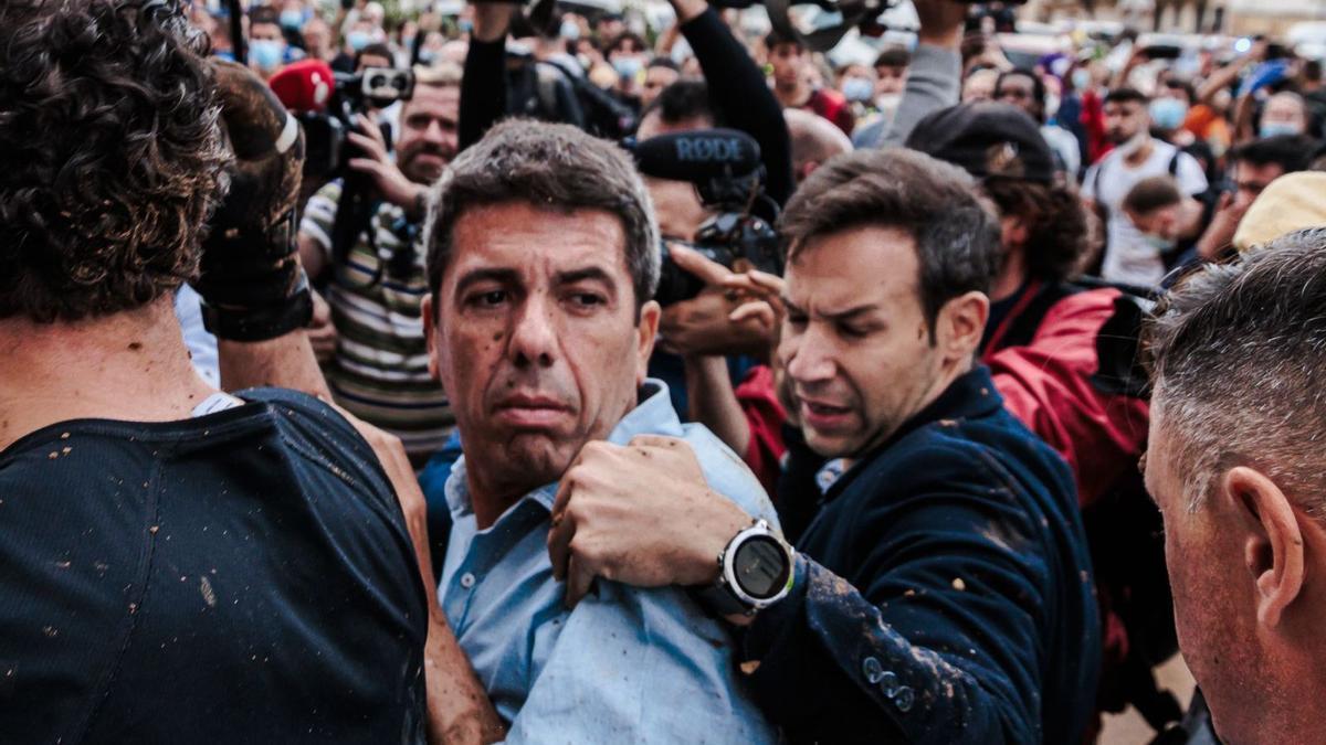 Mazón, un presidente en el alero dispuesto a resistir