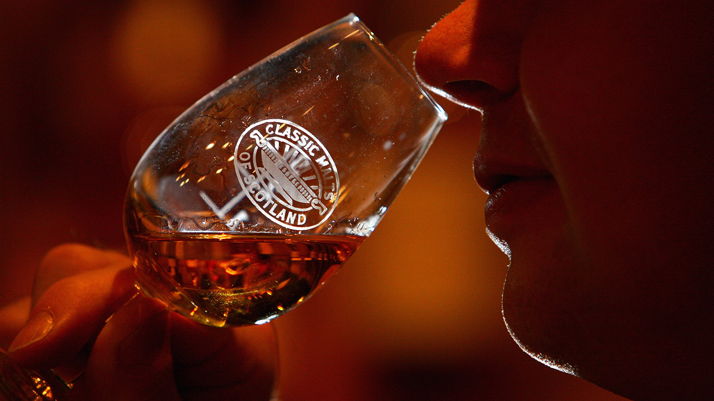 La IA detecta las notas de sabor del whisky y sus ventajas