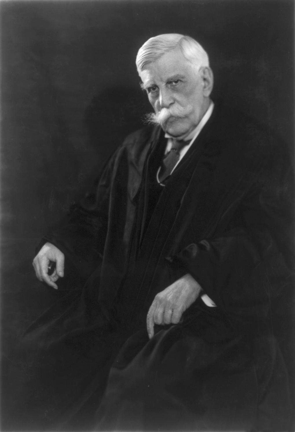 Hoy en la historia de la Corte Suprema: 8 de diciembre de 1902